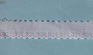 Swiss Edging - Narrow with Entredeux White